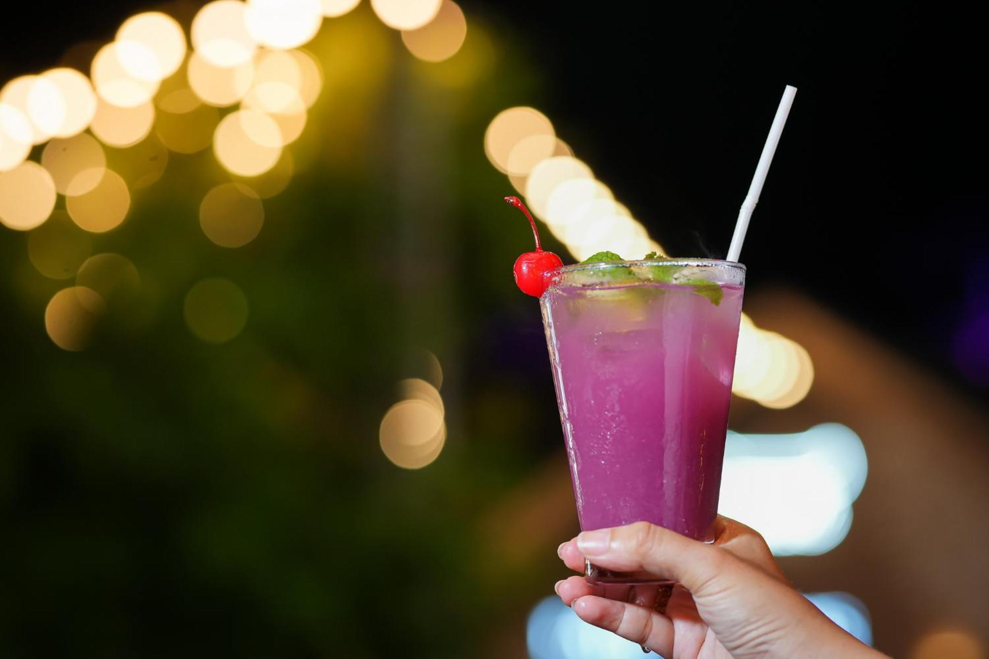 Karon Touch Sea Boutique Hotel&Bistro מראה חיצוני תמונה